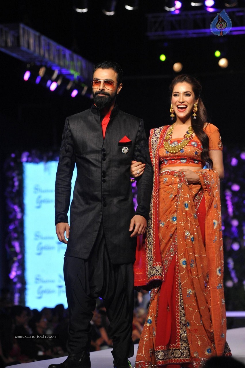 10th Annual Caring with Style Fashion Show - 46 / 141 photos