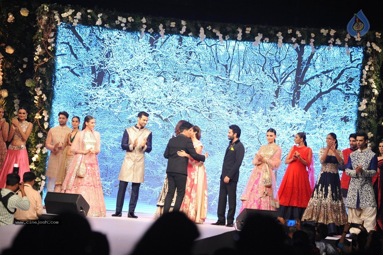 10th Annual Caring with Style Fashion Show - 47 / 141 photos