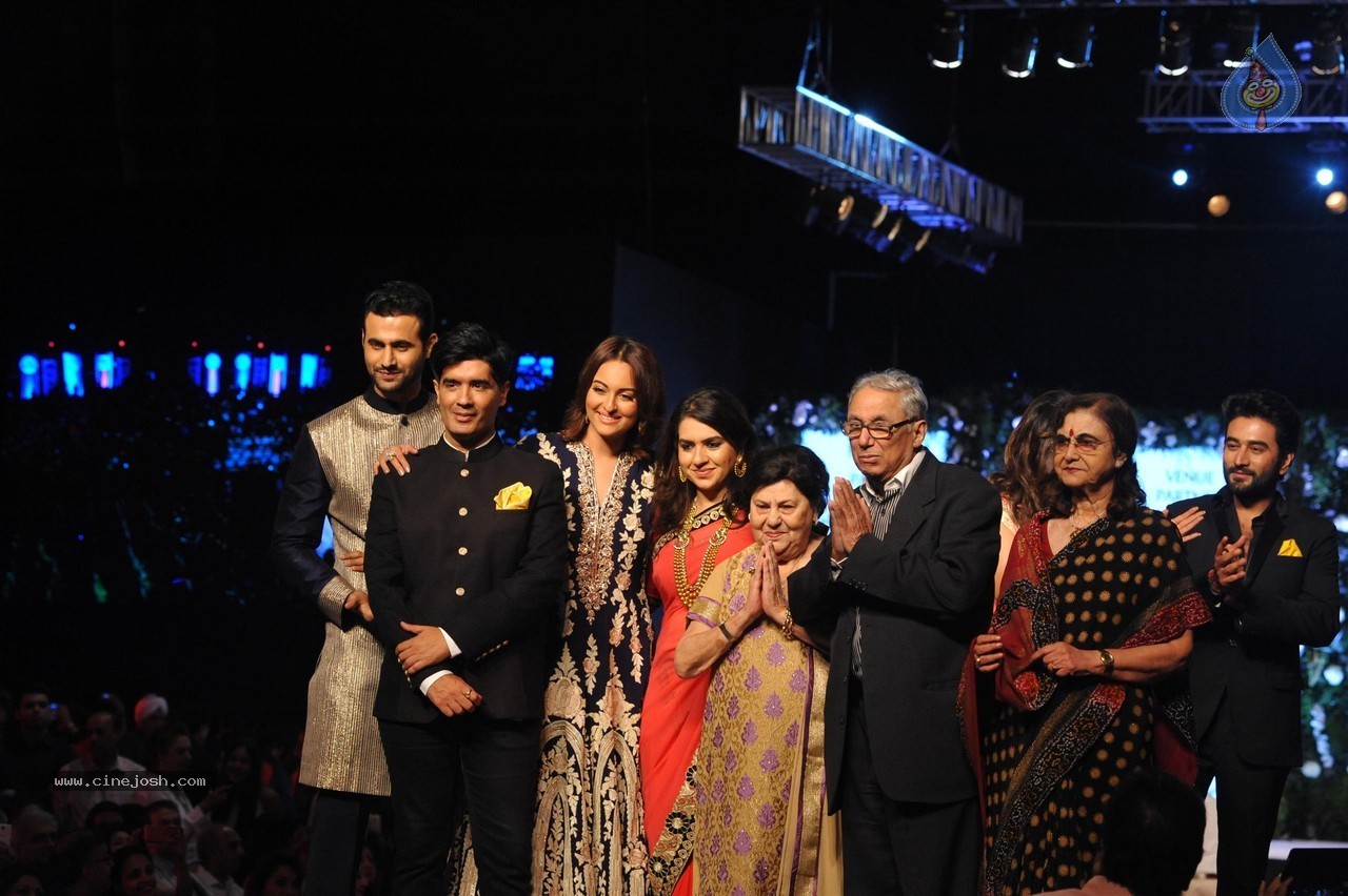 10th Annual Caring with Style Fashion Show - 53 / 141 photos