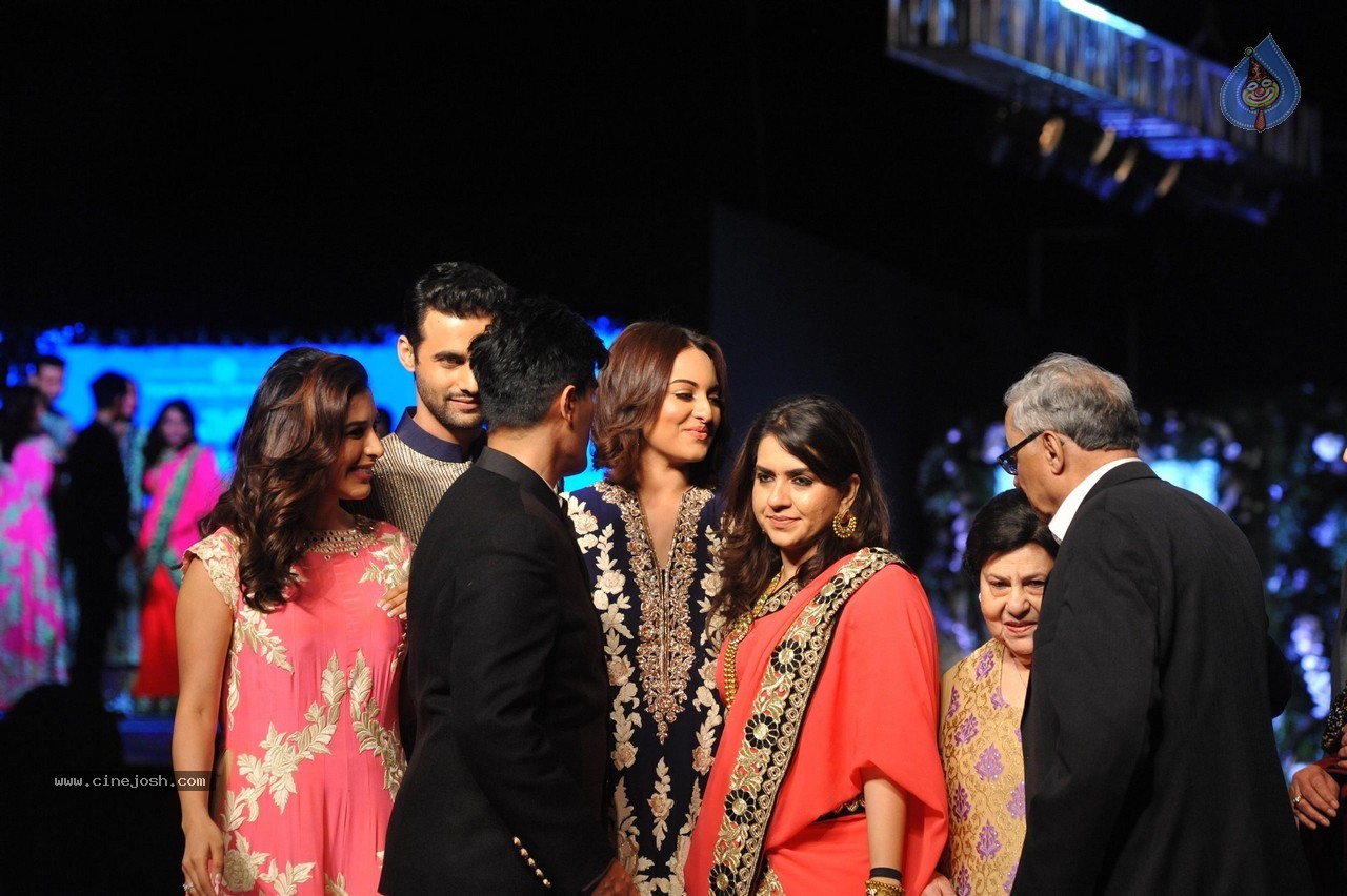 10th Annual Caring with Style Fashion Show - 59 / 141 photos