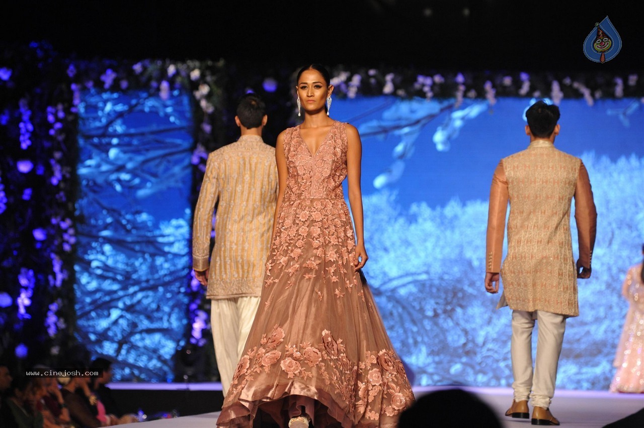 10th Annual Caring with Style Fashion Show - 126 / 141 photos