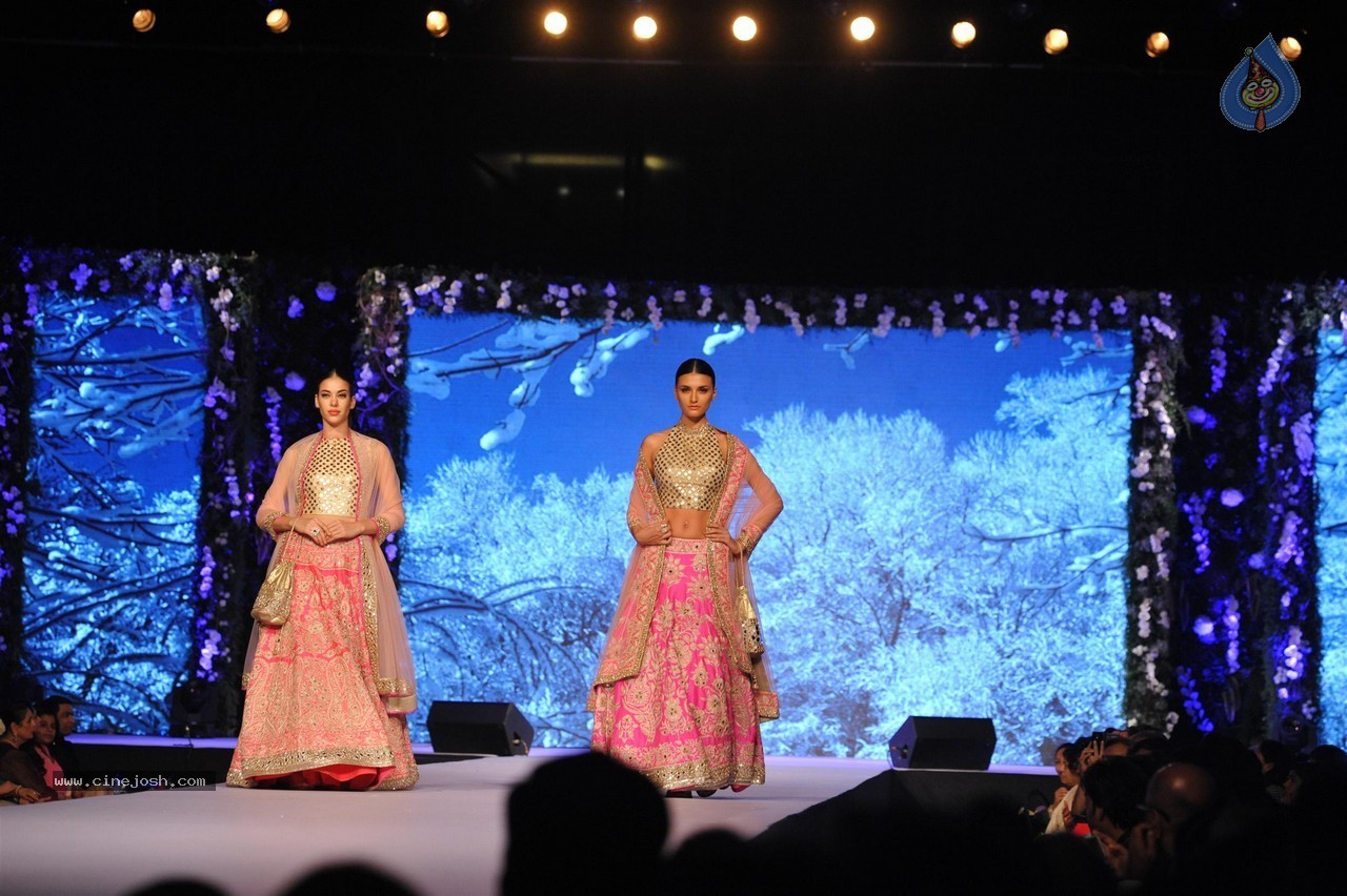 10th Annual Caring with Style Fashion Show - 141 / 141 photos