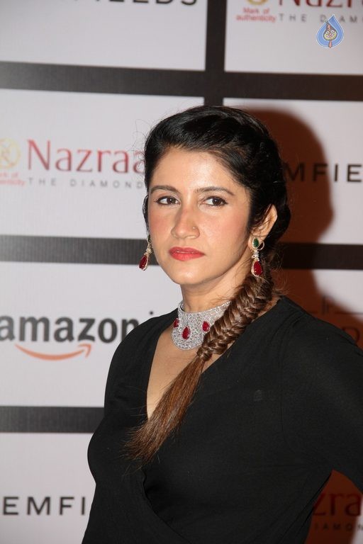11th Gemfields and Nazrana Retail Jeweller India Awards 2015 - 42 / 59 photos