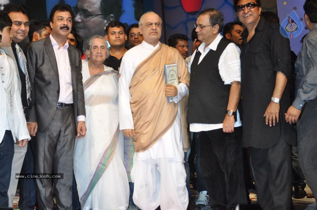 143rd Dadasaheb Phalke Academy Awards 2012 - 17 / 51 photos