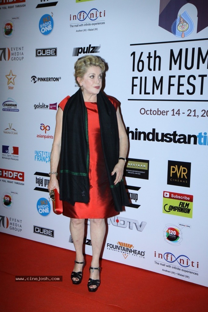 16th Mumbai Film Festival Opening Ceremony - 139 / 168 photos