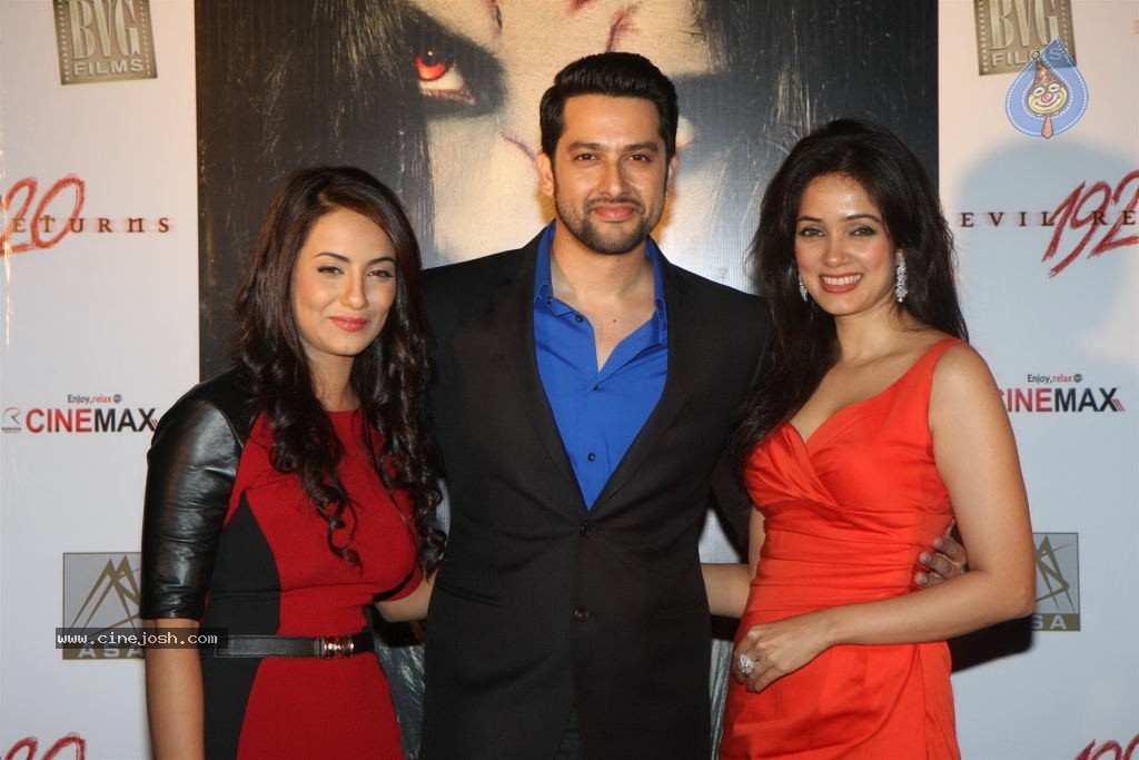 1920 Evils Returns Movie Press Meet - 25 / 48 photos