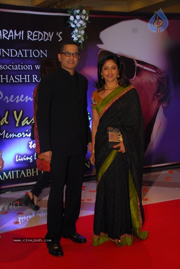 2nd Yash Chopra Memorial Award Presentation  - 70 / 92 photos