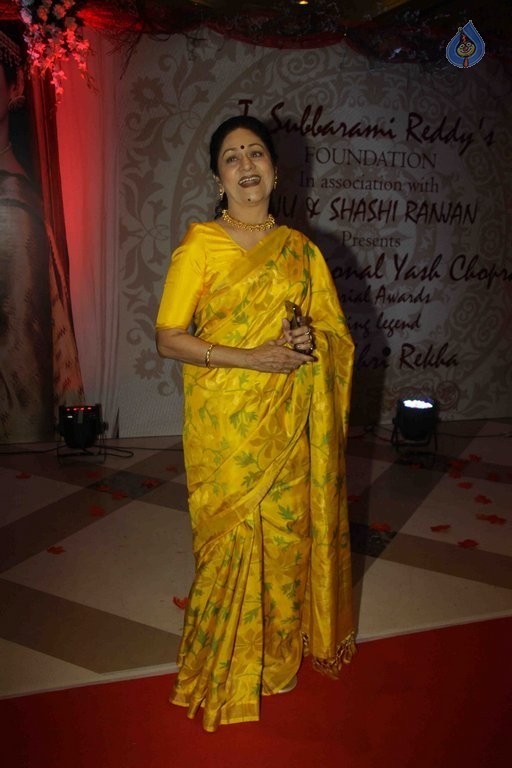 3rd National Yash Chopra Memorial Award Presentation - 37 / 84 photos