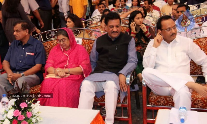 48th Marathi Chitrapat Puraskar Sohala Awards - 22 / 63 photos