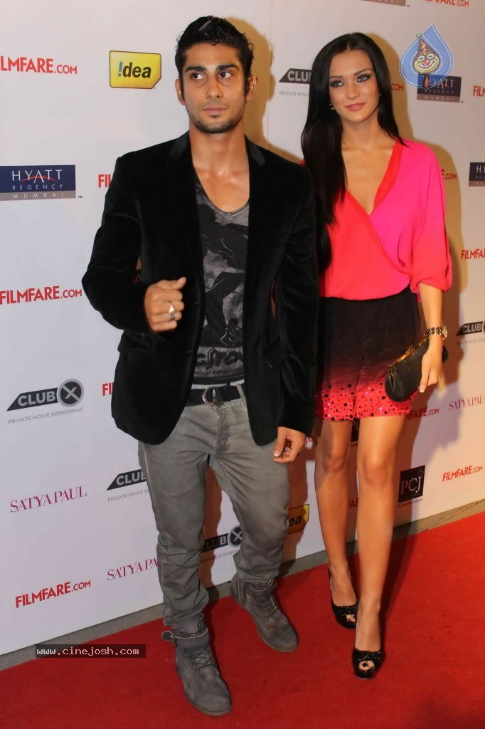 57th Idea Filmfare Awards 2011 Nominations Bash - 51 / 102 photos