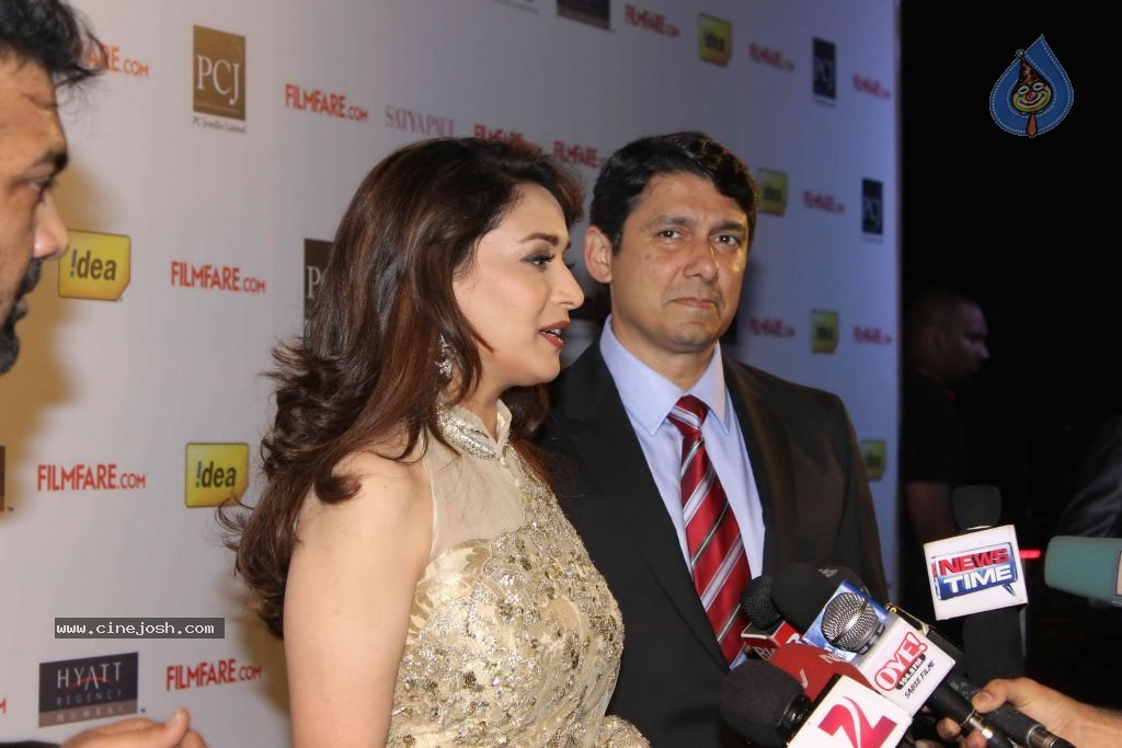 57th Idea Filmfare Awards 2011 Nominations Bash - 53 / 102 photos