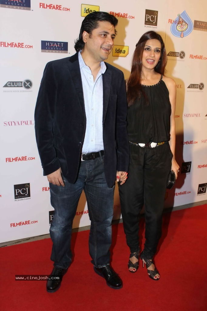 57th Idea Filmfare Awards 2011 Nominations Bash - 67 / 102 photos