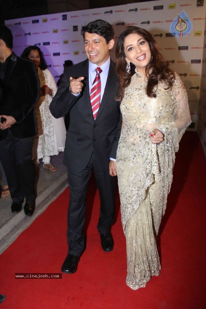 57th Idea Filmfare Awards 2011 Nominations Bash - 78 / 102 photos