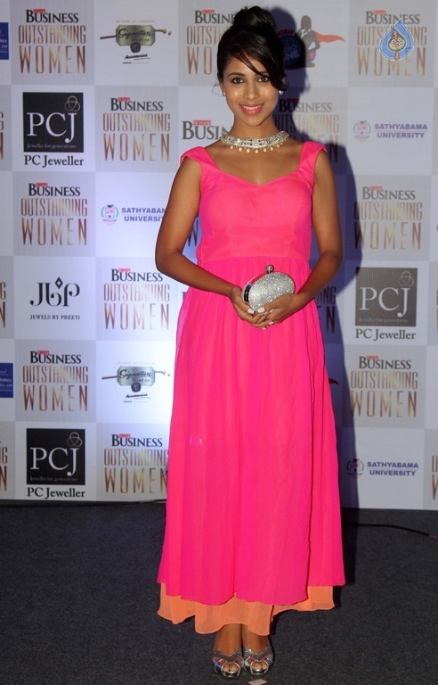 Aish at 7th Outlook Business Outstanding Women Awards - 35 / 40 photos