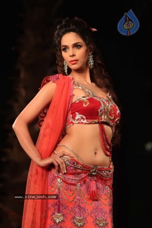 Aamby Valley India Bridal Week Day 1 All Shows  - 74 / 90 photos