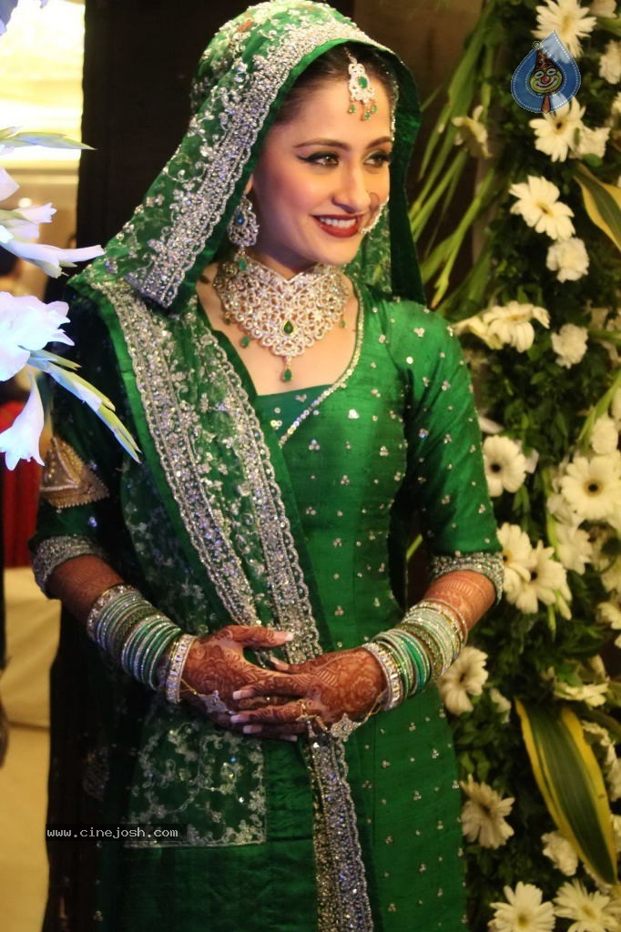 Aamir Ali and Sanjeeda Sheikh Wedding - 7 / 35 photos