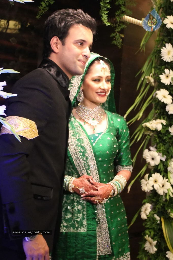 Aamir Ali and Sanjeeda Sheikh Wedding - 9 / 35 photos