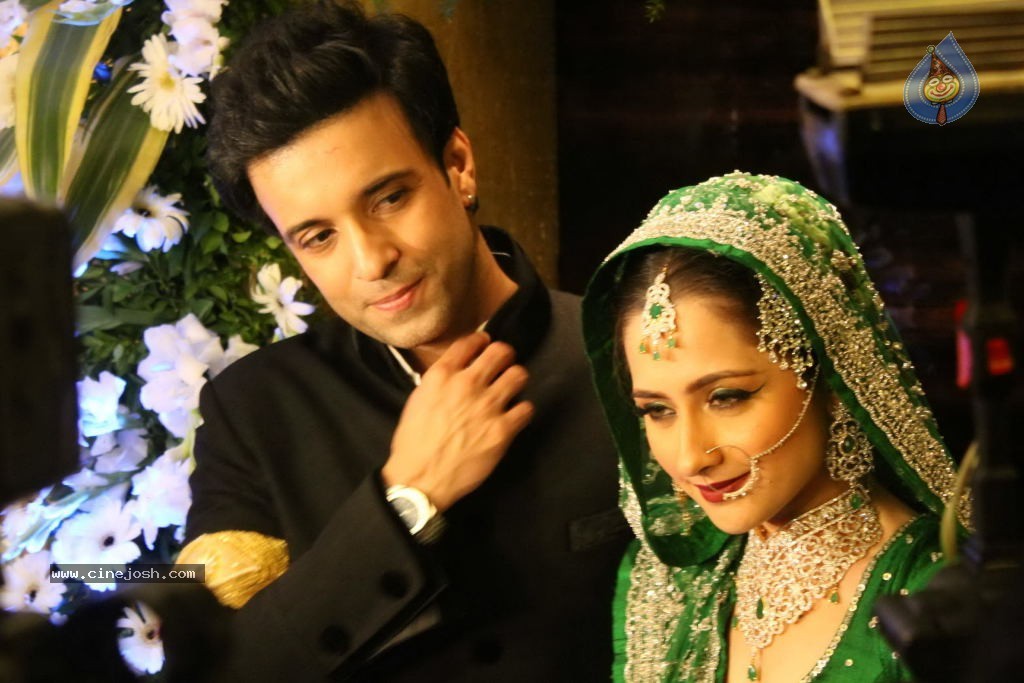 Aamir Ali and Sanjeeda Sheikh Wedding - 20 / 35 photos