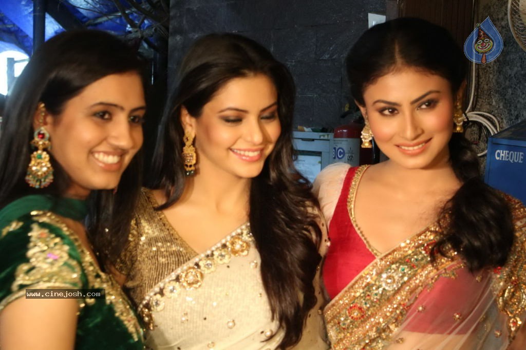 Aamir Ali and Sanjeeda Sheikh Wedding - 27 / 35 photos