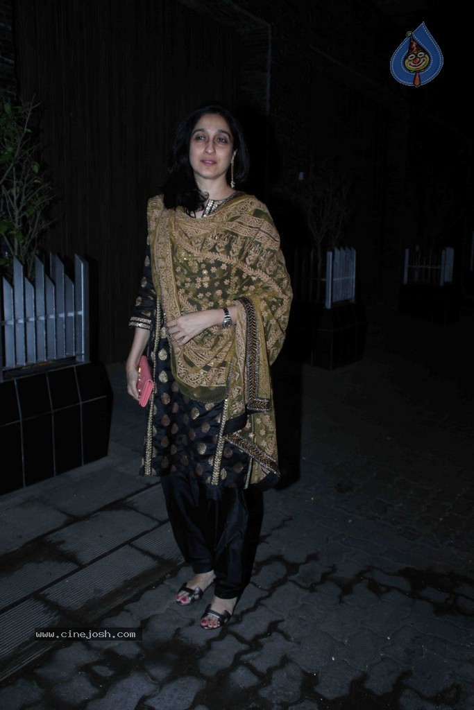 Aamir Khan Hosted Diwali 2014 Party - 5 / 57 photos