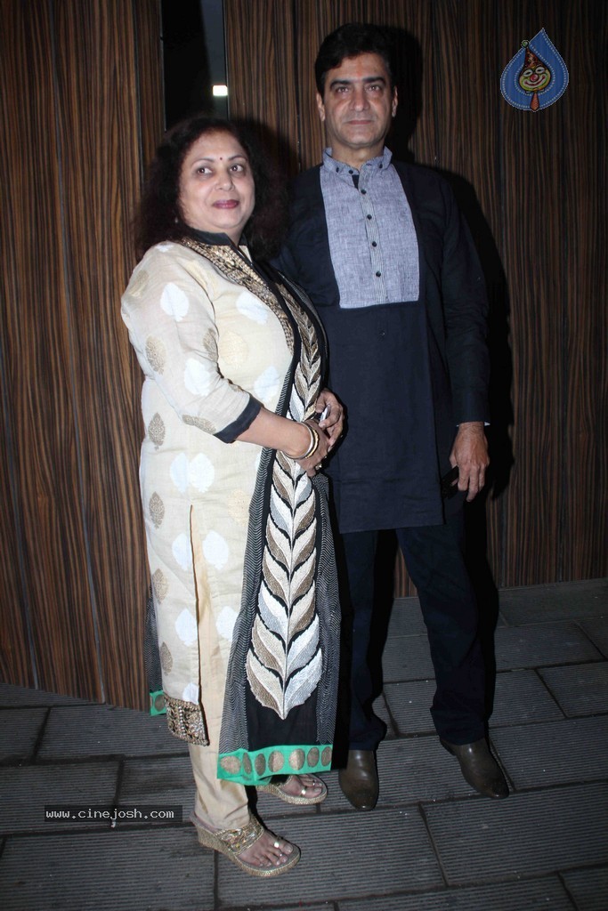 Aamir Khan Hosted Diwali 2014 Party - 11 / 57 photos