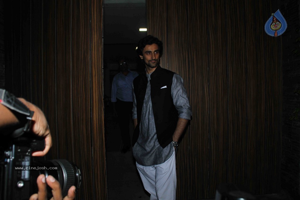 Aamir Khan Hosted Diwali 2014 Party - 23 / 57 photos