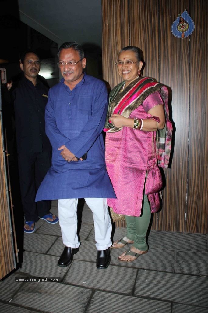 Aamir Khan Hosted Diwali 2014 Party - 52 / 57 photos