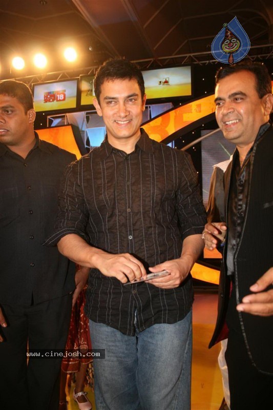 Aamir Khan, Sachin at Real Heroes Awards - 2 / 42 photos