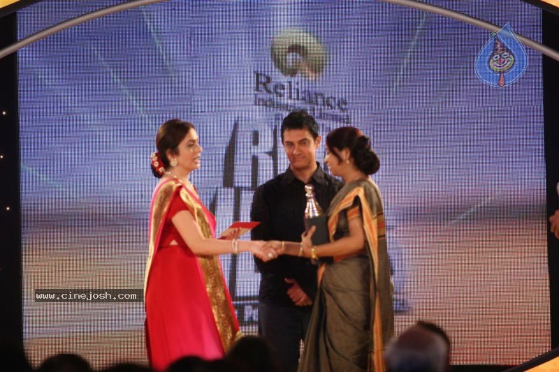 Aamir Khan, Sachin at Real Heroes Awards - 3 / 42 photos