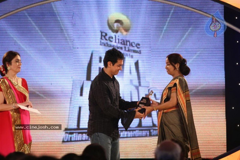 Aamir Khan, Sachin at Real Heroes Awards - 11 / 42 photos