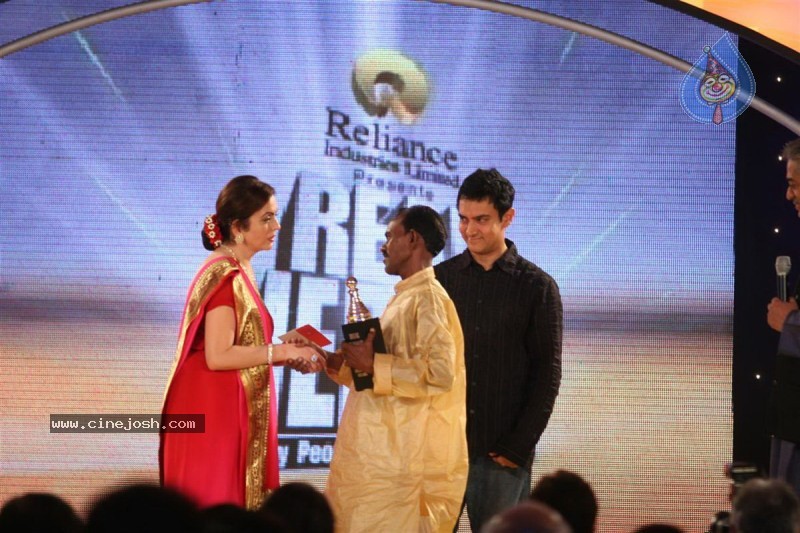 Aamir Khan, Sachin at Real Heroes Awards - 17 / 42 photos