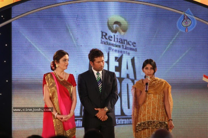 Aamir Khan, Sachin at Real Heroes Awards - 18 / 42 photos