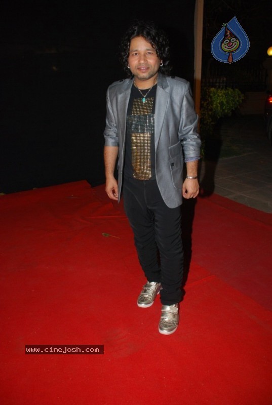 Aamir, Salman, Tabu At CID Gallentry Awards - 1 / 30 photos