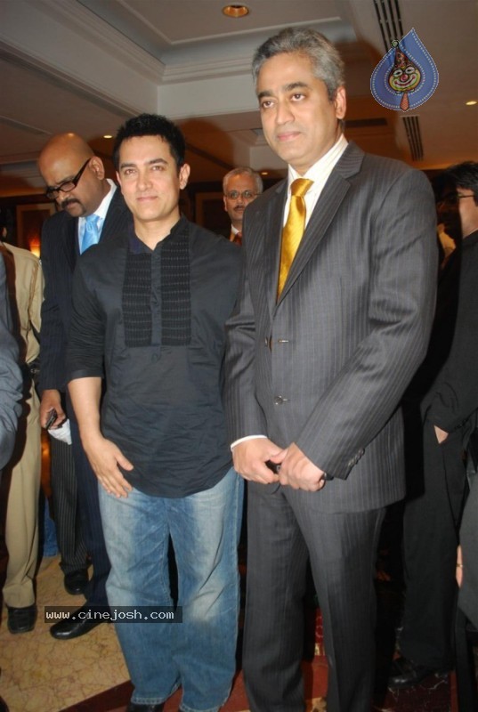 Aamir, Salman, Tabu At CID Gallentry Awards - 9 / 30 photos