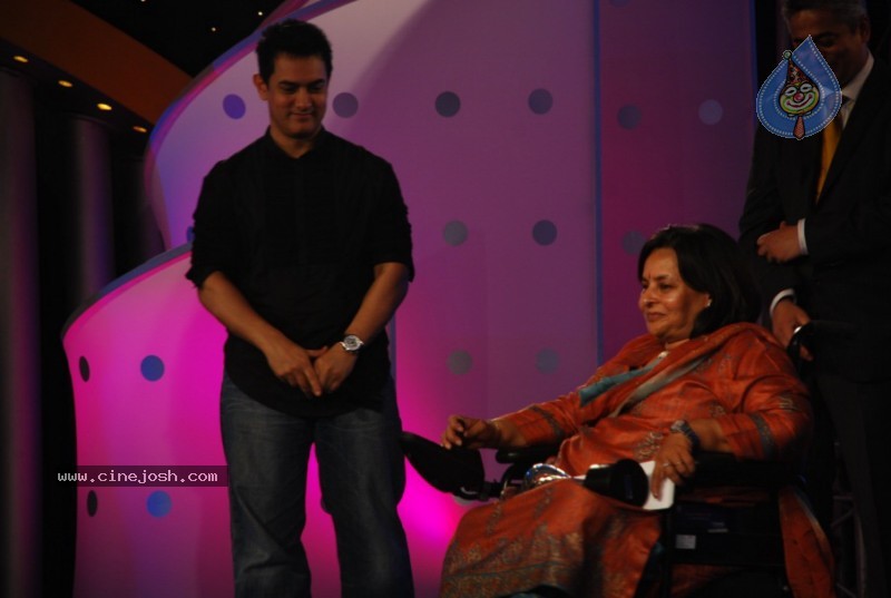 Aamir, Salman, Tabu At CID Gallentry Awards - 12 / 30 photos