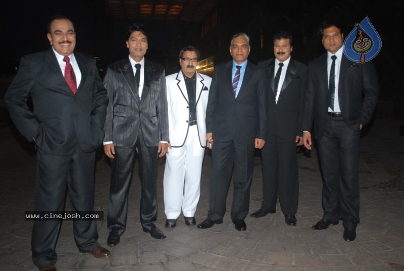 Aamir, Salman, Tabu At CID Gallentry Awards - 24 / 30 photos