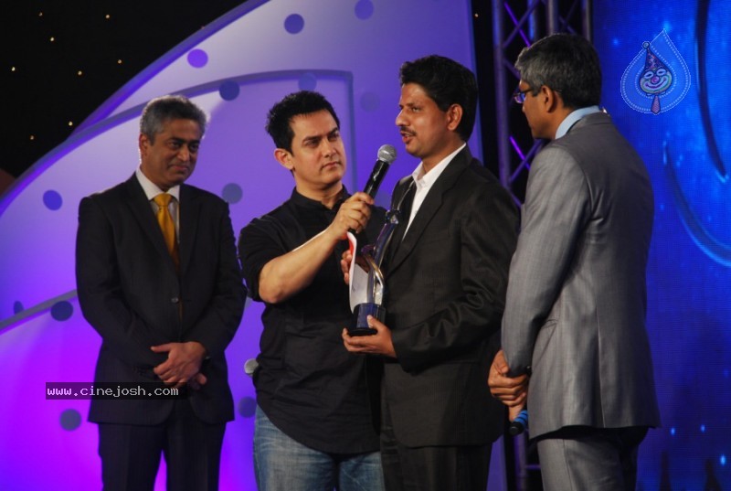 Aamir, Salman, Tabu At CID Gallentry Awards - 25 / 30 photos