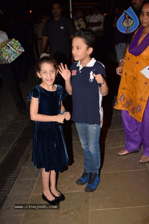 Aaradhya Bachchan's Birthday Party at Pratiksha - 23 / 32 photos