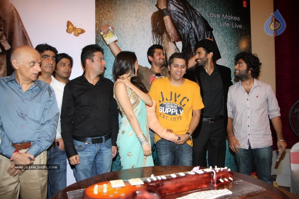 Aashiqui 2 First Look Launch - 7 / 75 photos