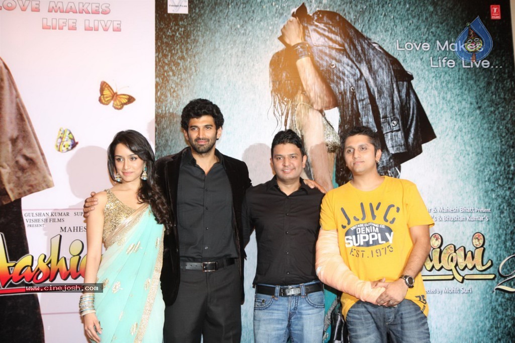 Aashiqui 2 First Look Launch - 14 / 75 photos