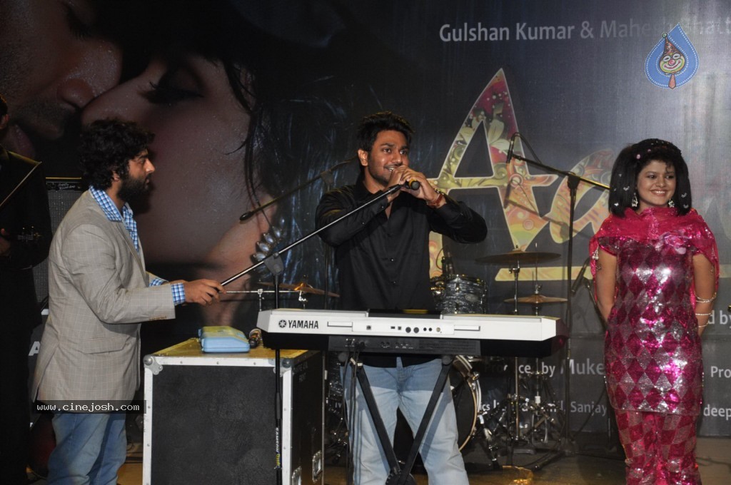 Aashiqui 2 Movie Music Concert - 13 / 71 photos