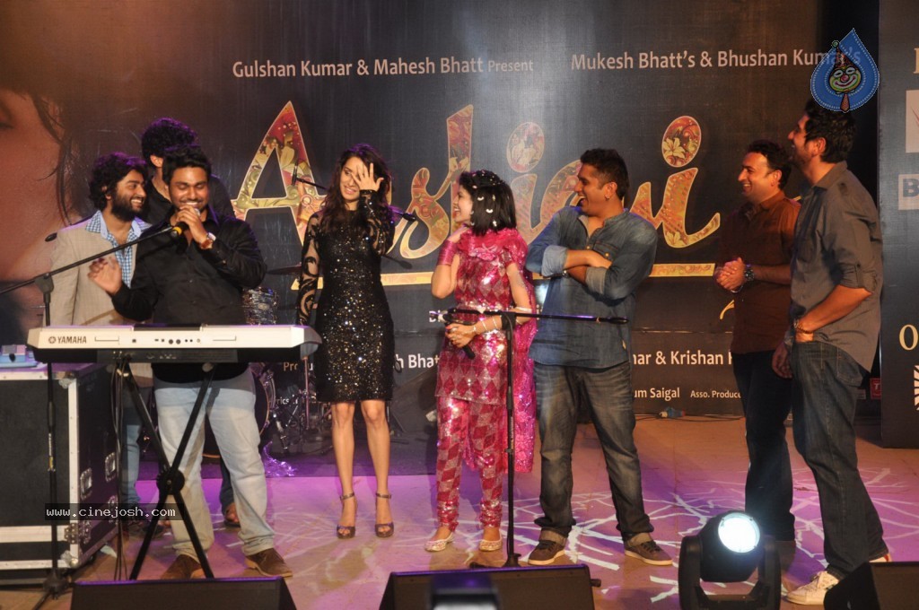 Aashiqui 2 Movie Music Concert - 28 / 71 photos