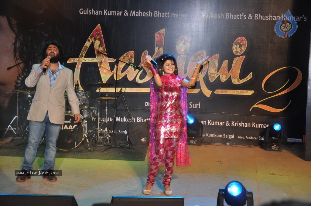 Aashiqui 2 Movie Music Concert - 29 / 71 photos