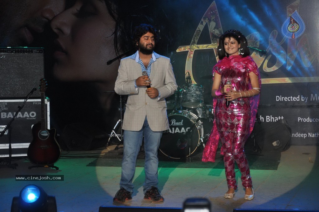 Aashiqui 2 Movie Music Concert - 35 / 71 photos