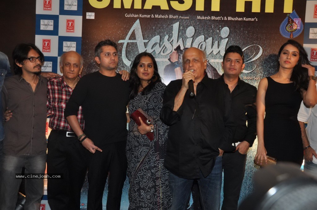 Aashiqui 2 Success Party - 12 / 43 photos