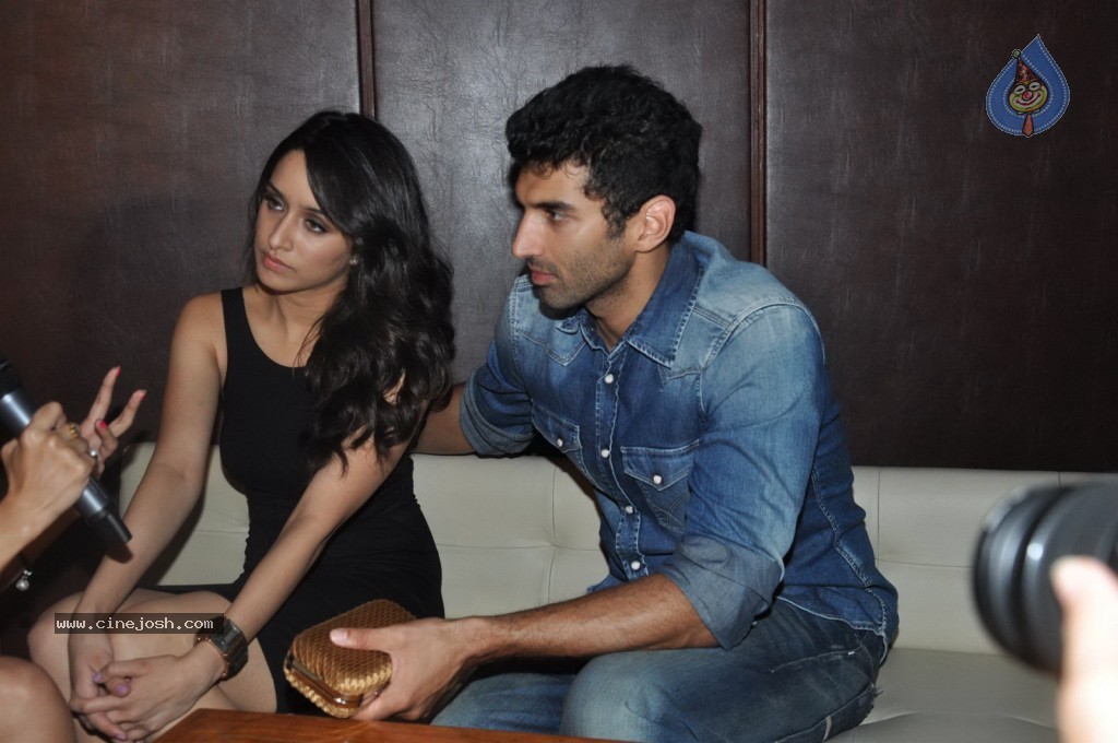 Aashiqui 2 Success Party - 17 / 43 photos