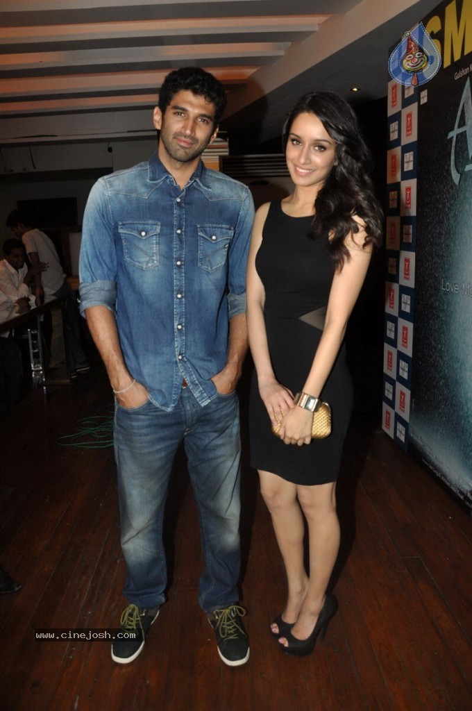 Aashiqui 2 Success Party - 37 / 43 photos