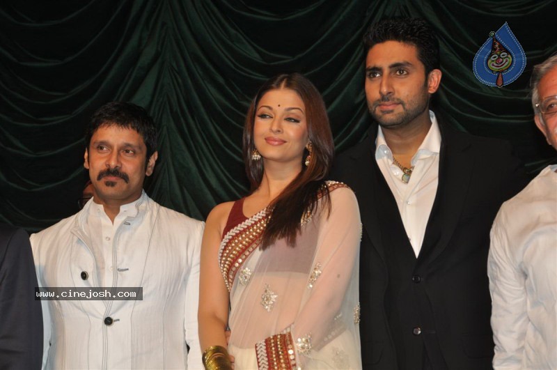 Abhishek,Aishwarya Rai,Vikram At Raavan Music launch - 2 / 53 photos