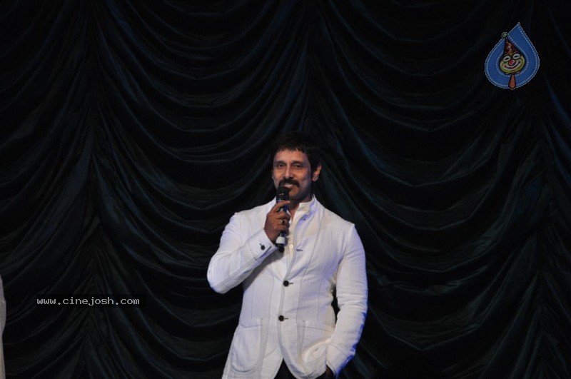 Abhishek,Aishwarya Rai,Vikram At Raavan Music launch - 19 / 53 photos