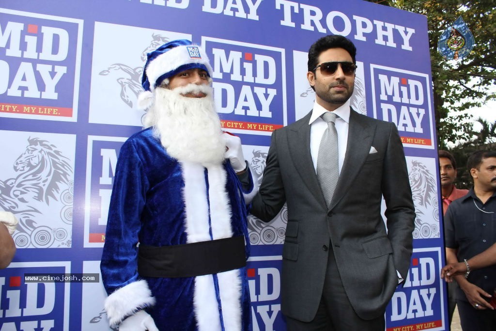 Abhishek Bachchan at Mid Day Trophy Race - 8 / 21 photos